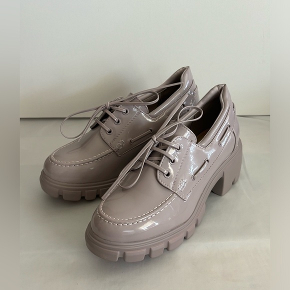 JF purple block heel shoes color light purple  size 9 - Picture 2 of 8